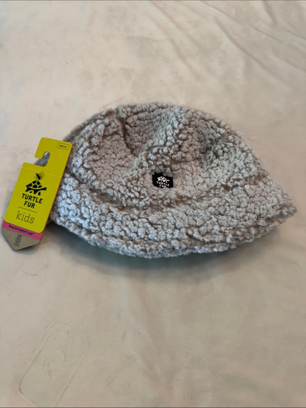 Brand new! Turtle Fur Comfort Lush Kids Cream Sherpa Bucket Hat